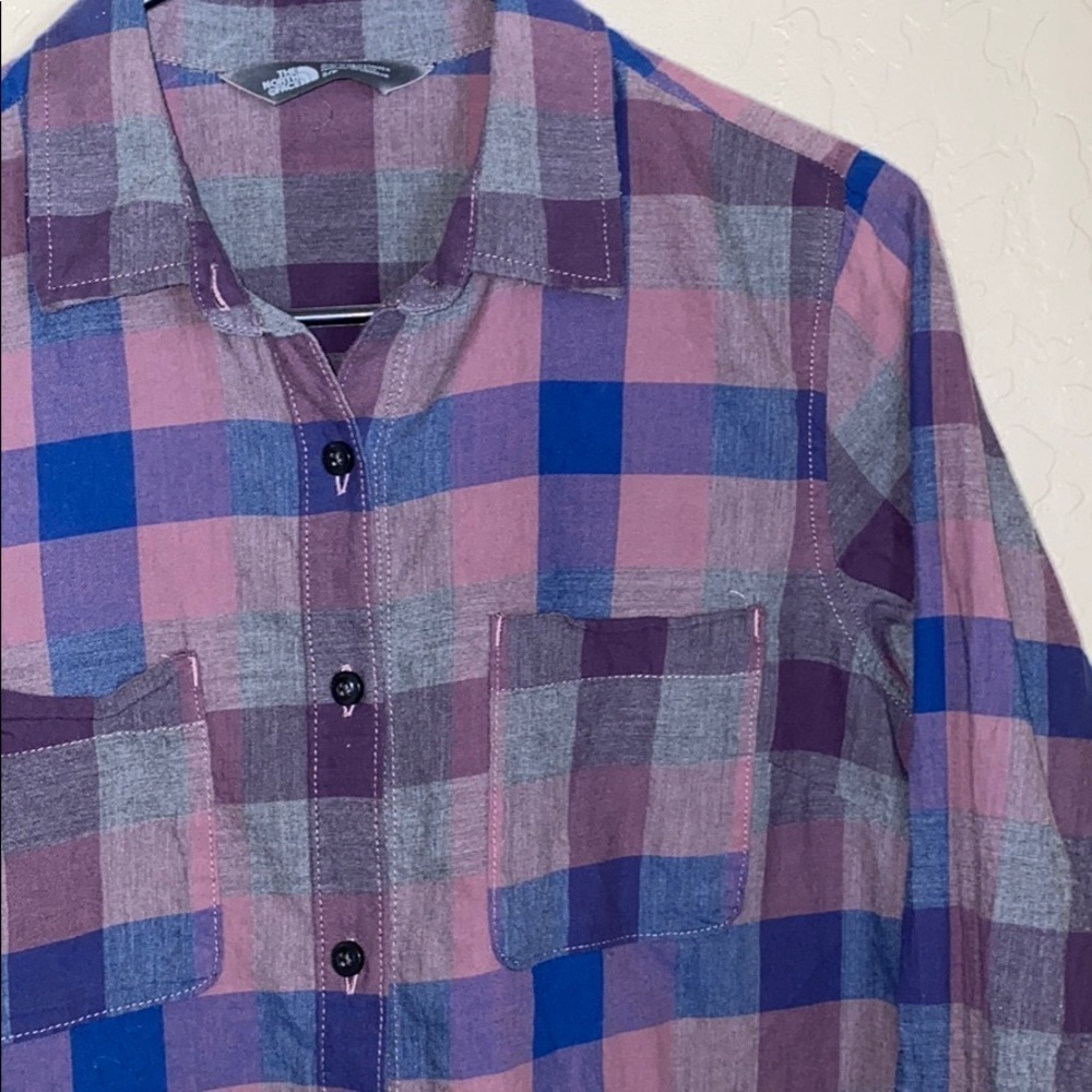 The north face button up plaid shirt - Picture 3 of 8